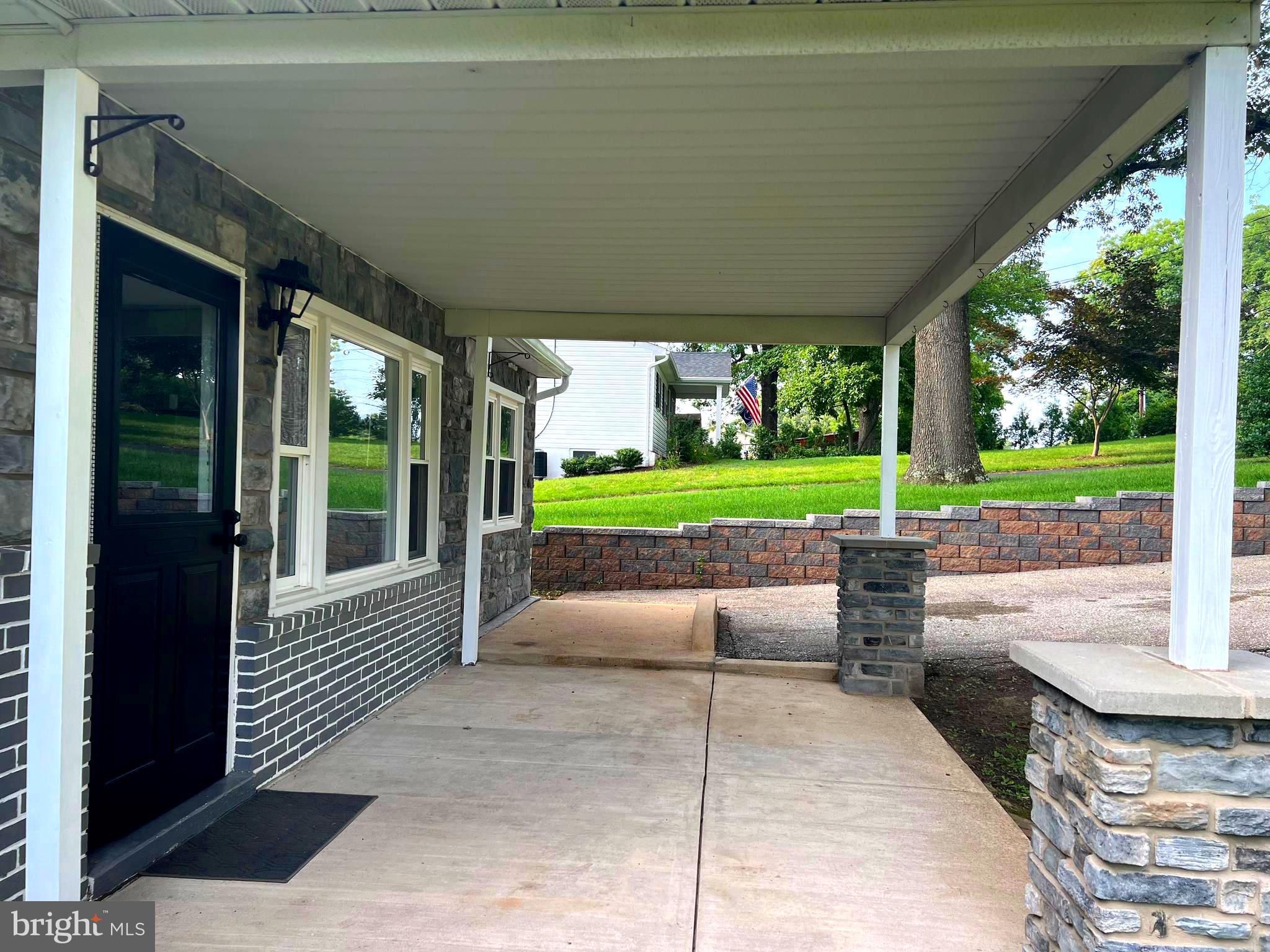 RIVIERA ISLE - Residential