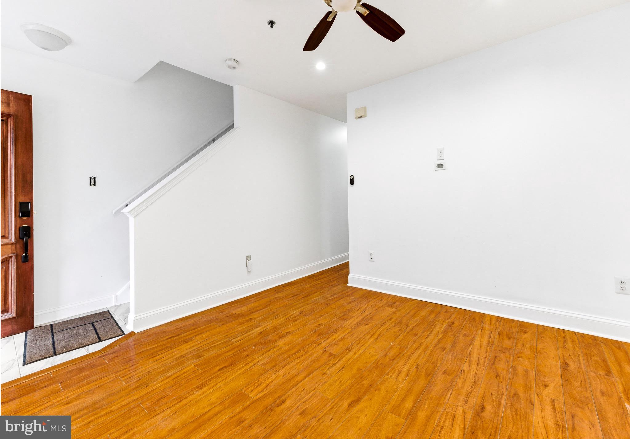 576 WASHINGTON STREET