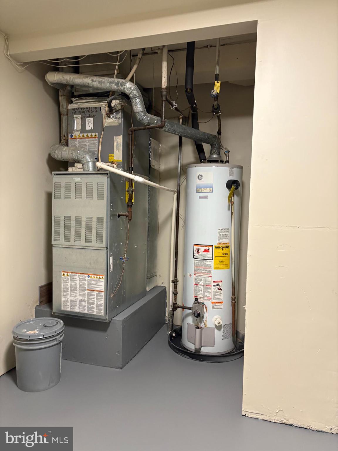 JEFFERS GLEN - Residential