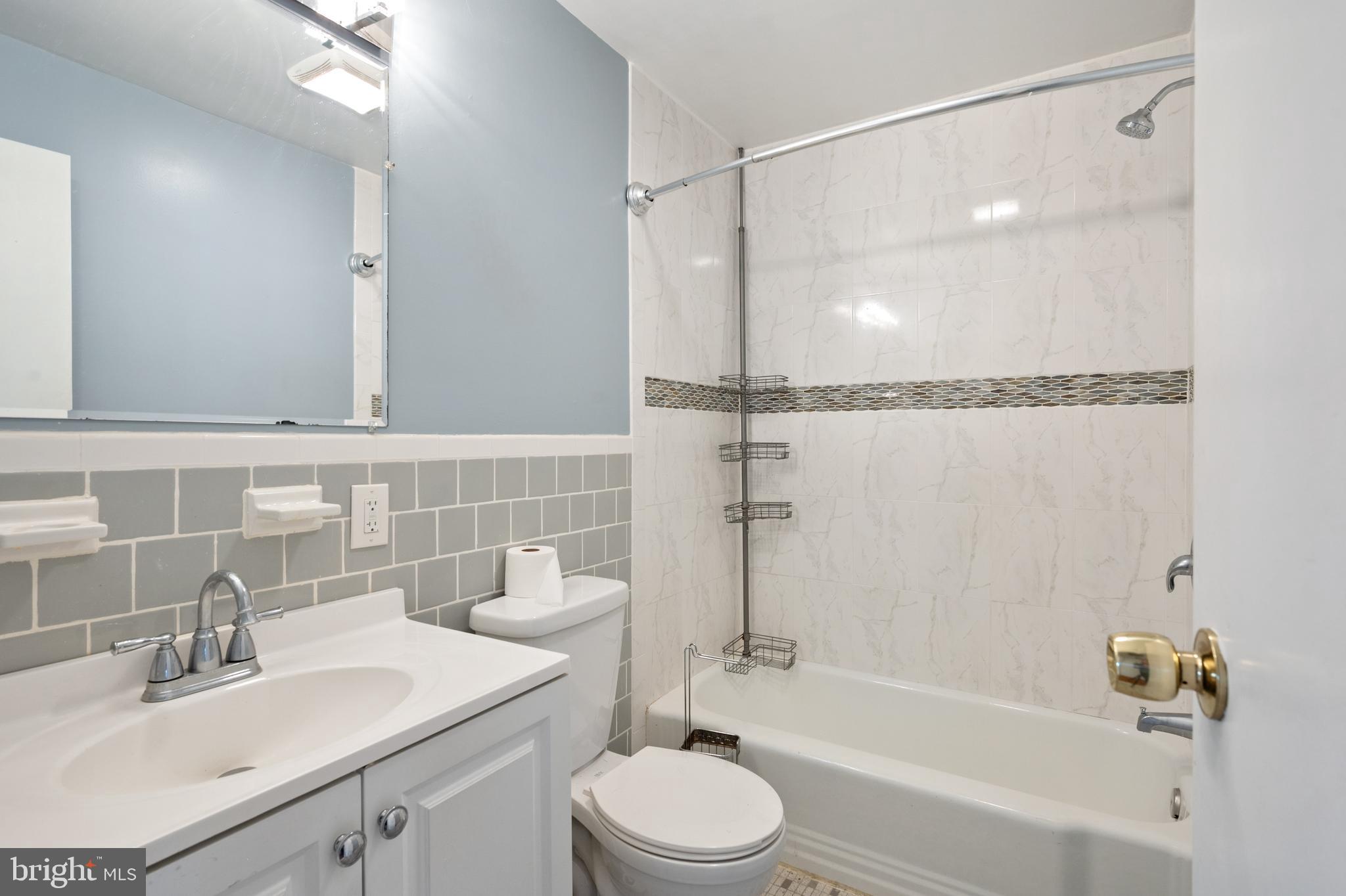 WEST SPRINGFIELD - Residential