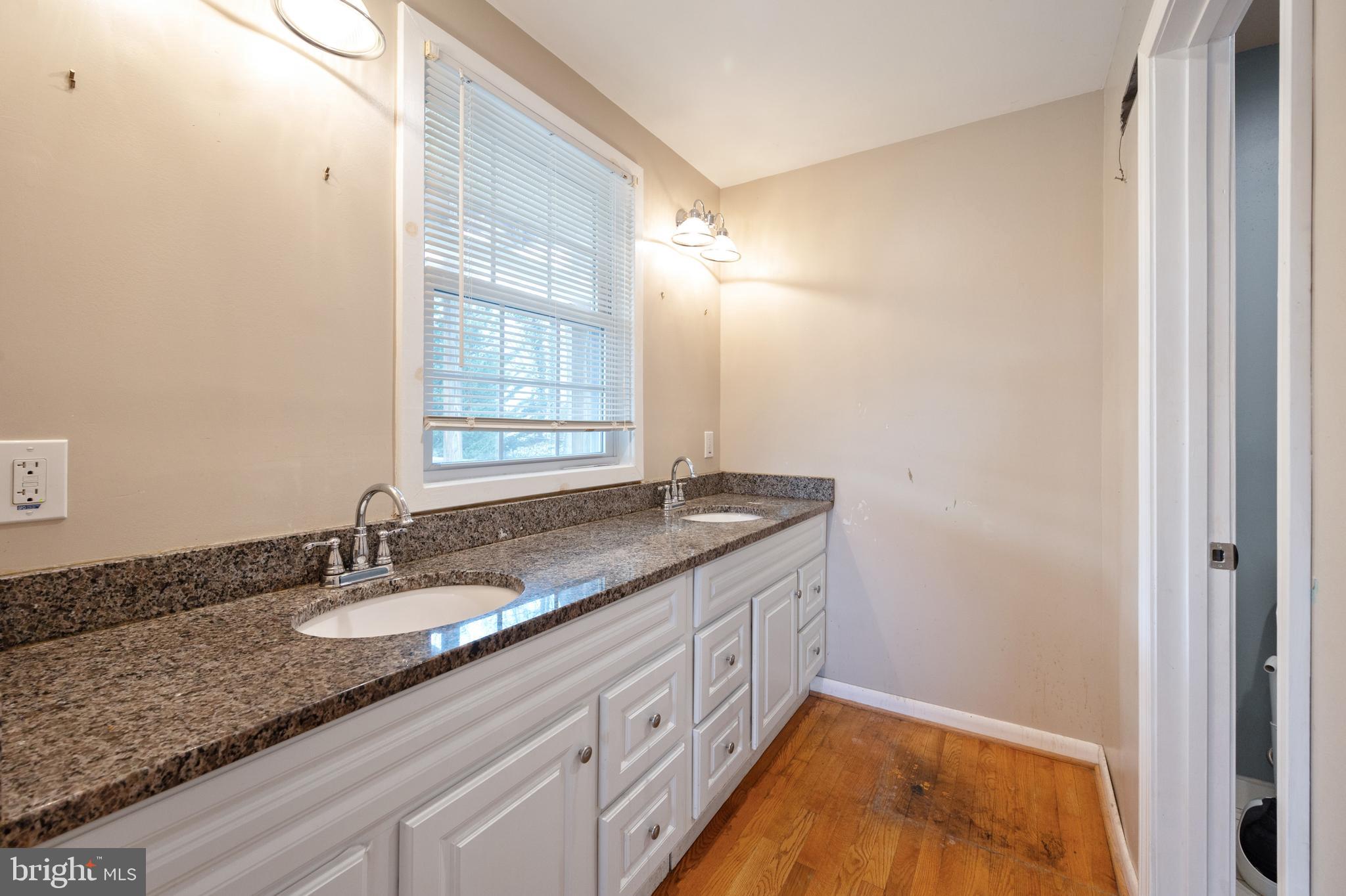 WEST SPRINGFIELD - Residential