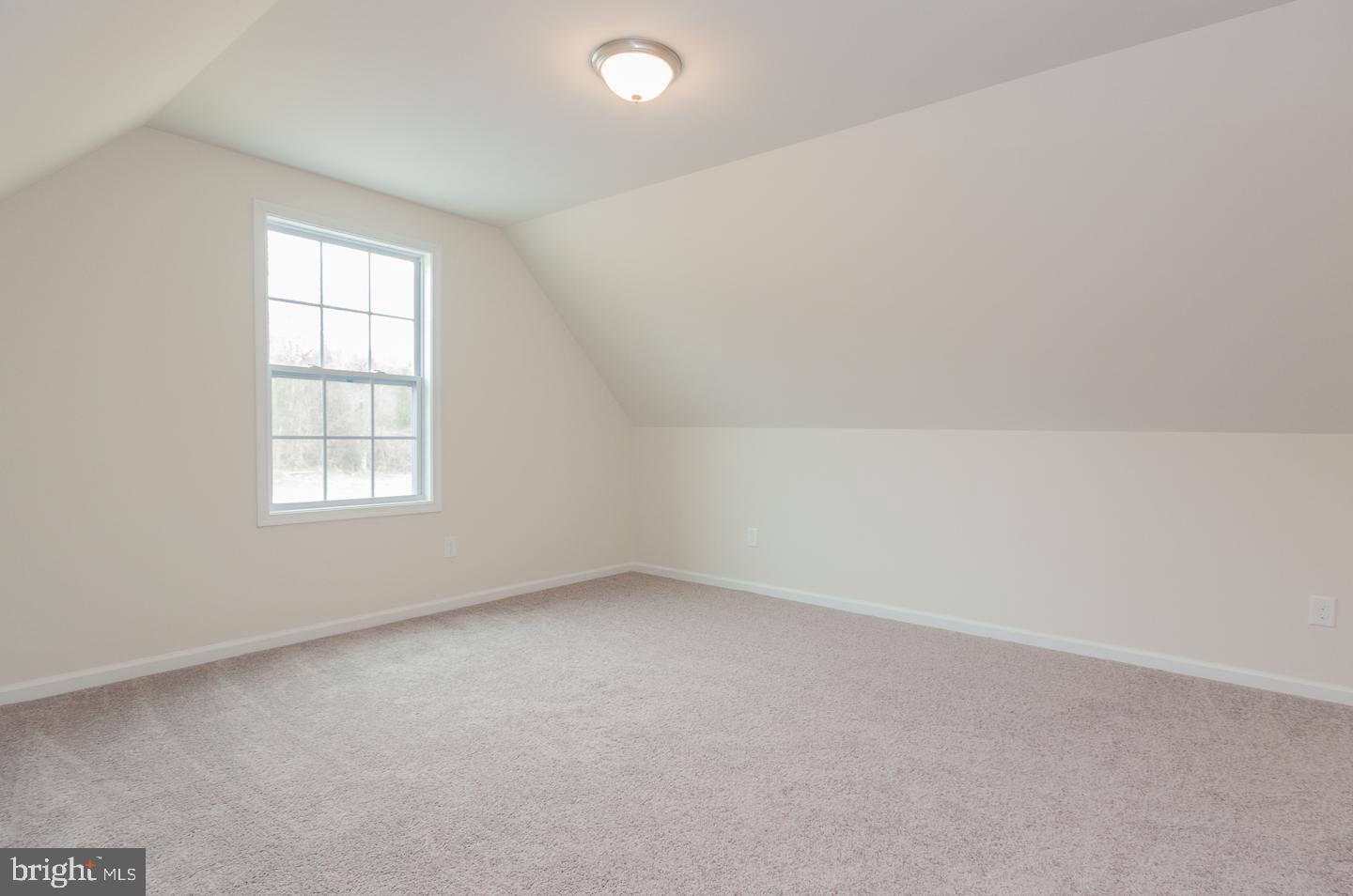 SUMMIT VIEW ESTATES - Residential