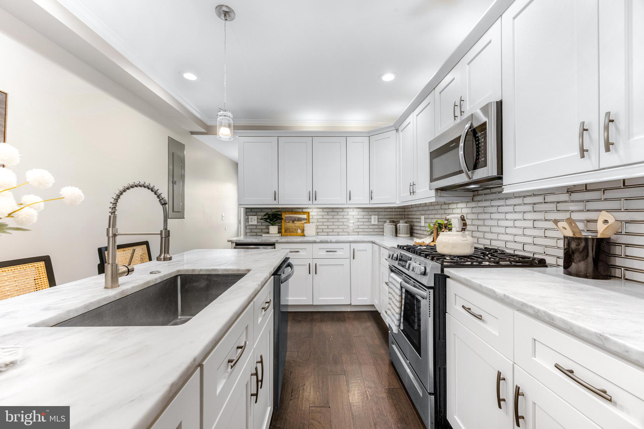 CANTON - Residential