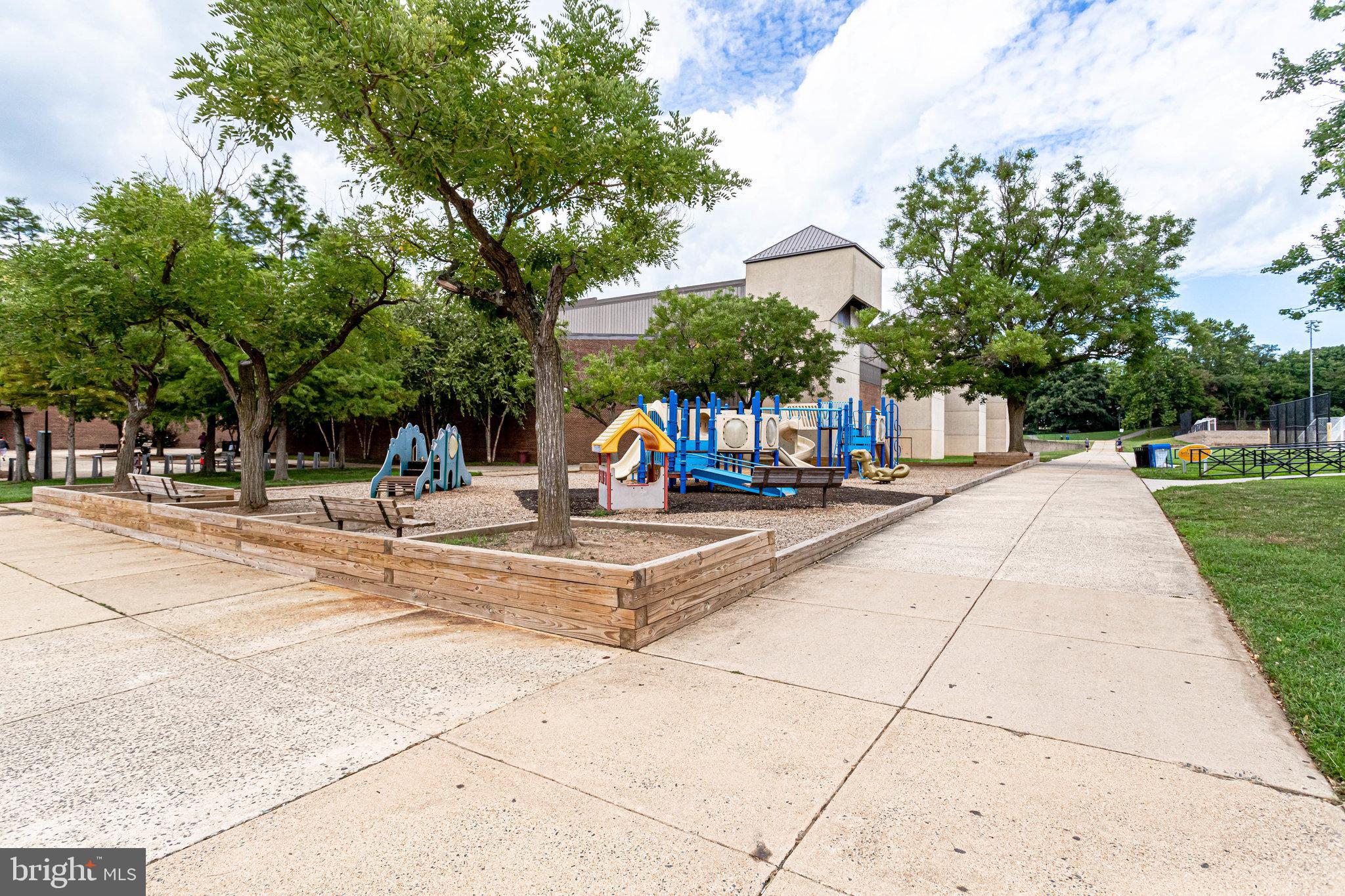 ARBORS OF ARLINGTON - Residential