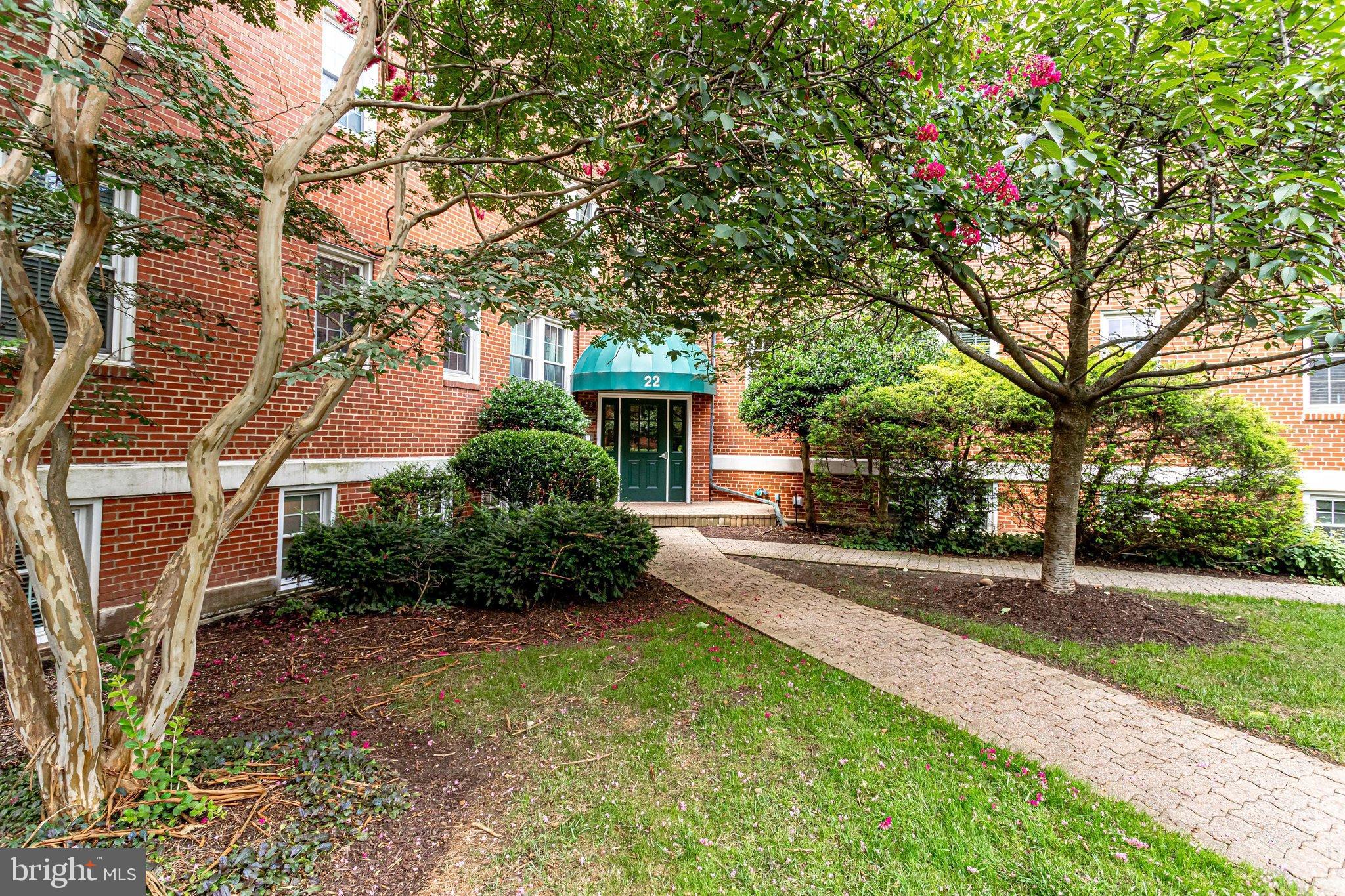 ARBORS OF ARLINGTON - Residential