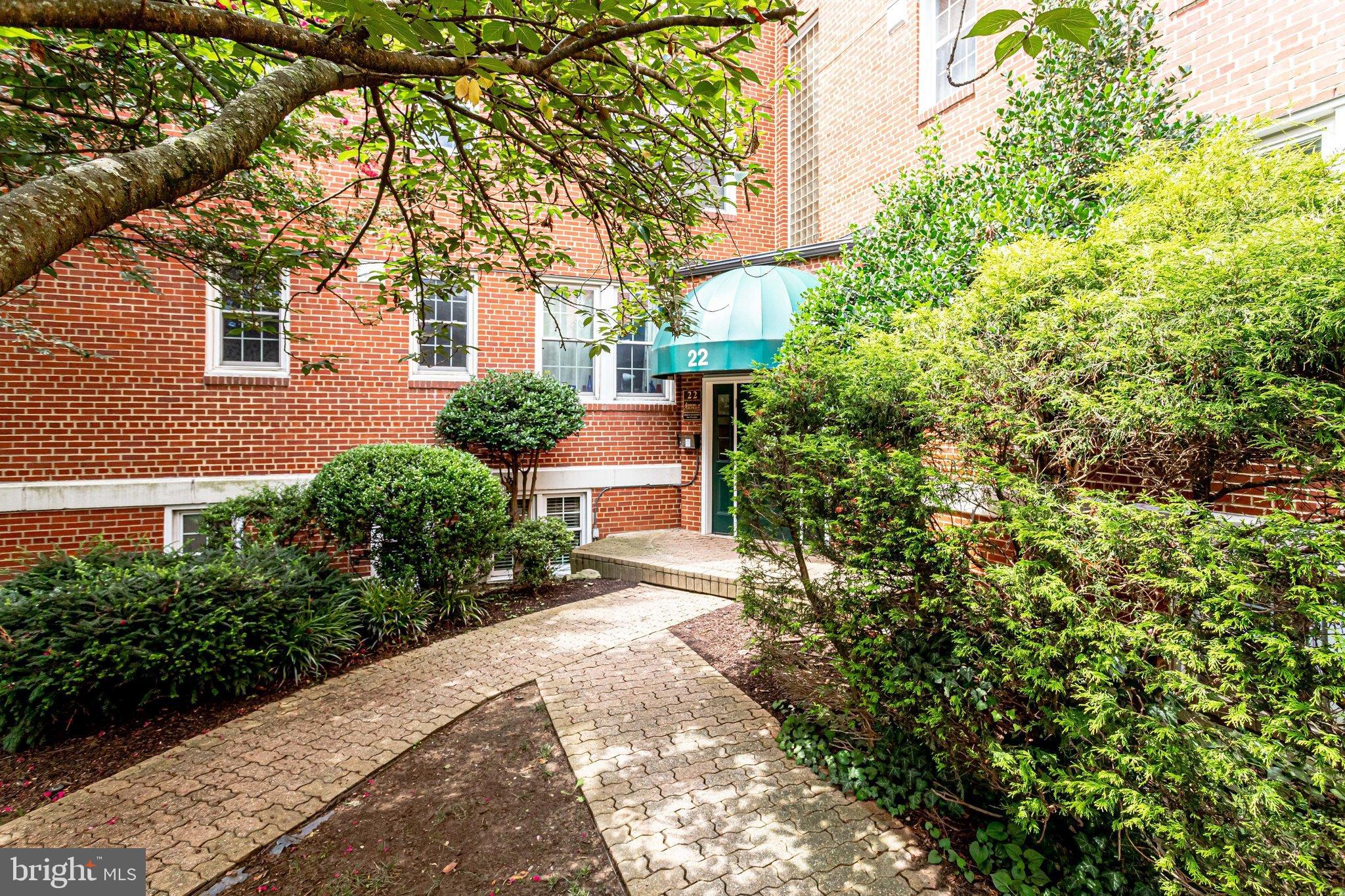 ARBORS OF ARLINGTON - Residential