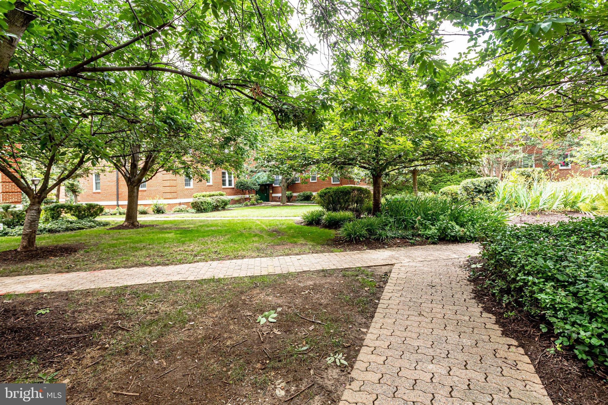 ARBORS OF ARLINGTON - Residential