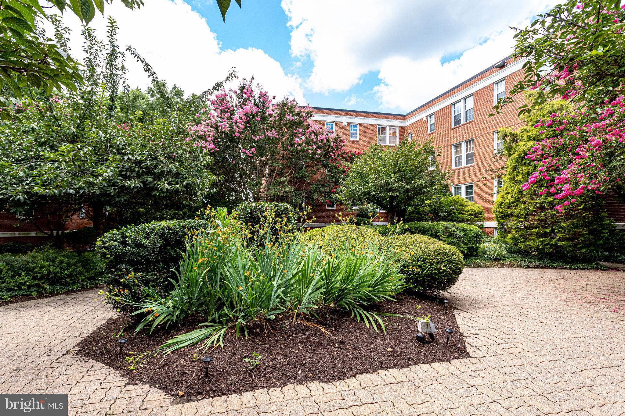 ARBORS OF ARLINGTON - Residential