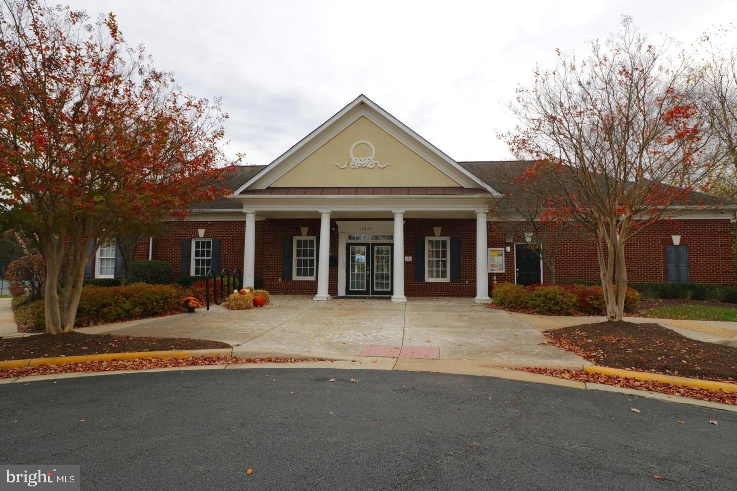 LOUDOUN PARKWAY CENTER - Residential Lease