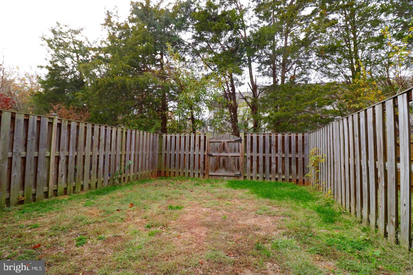 LOUDOUN PARKWAY CENTER - Residential Lease