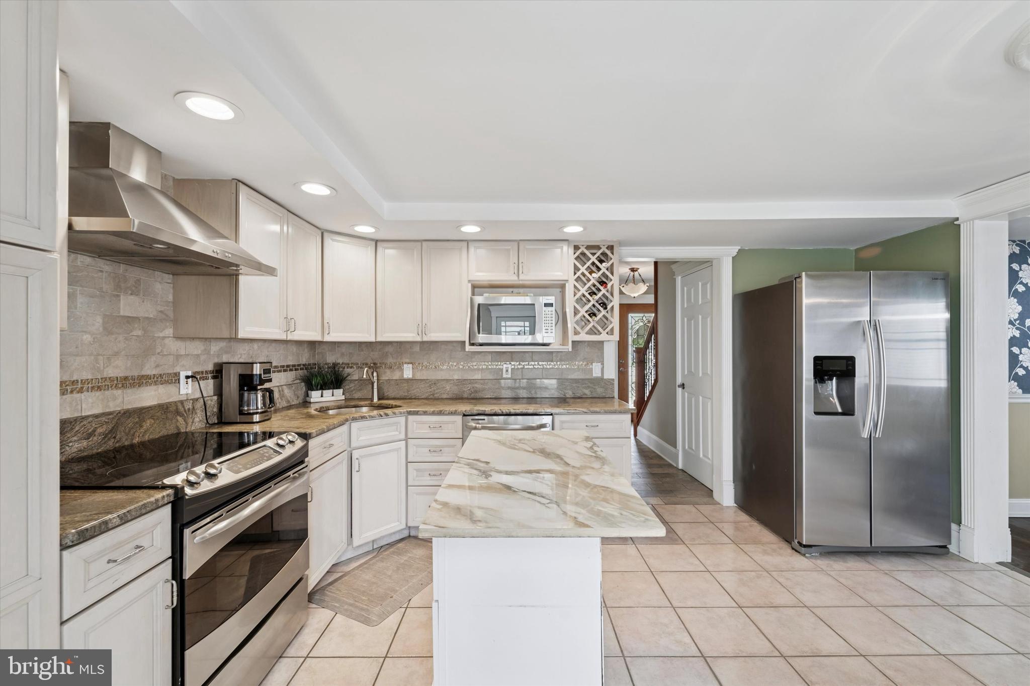 FAIRBRIDGE - Residential