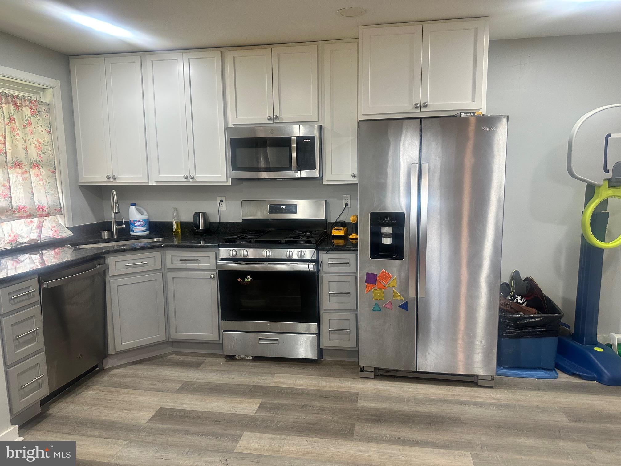 1823 VAN KIRK STREET