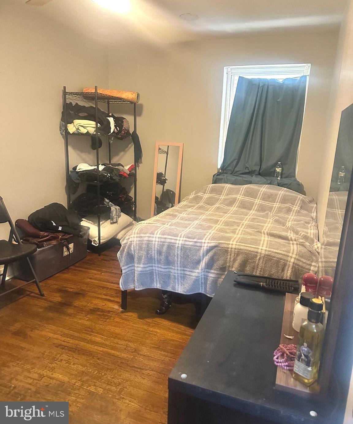 1823 VAN KIRK STREET