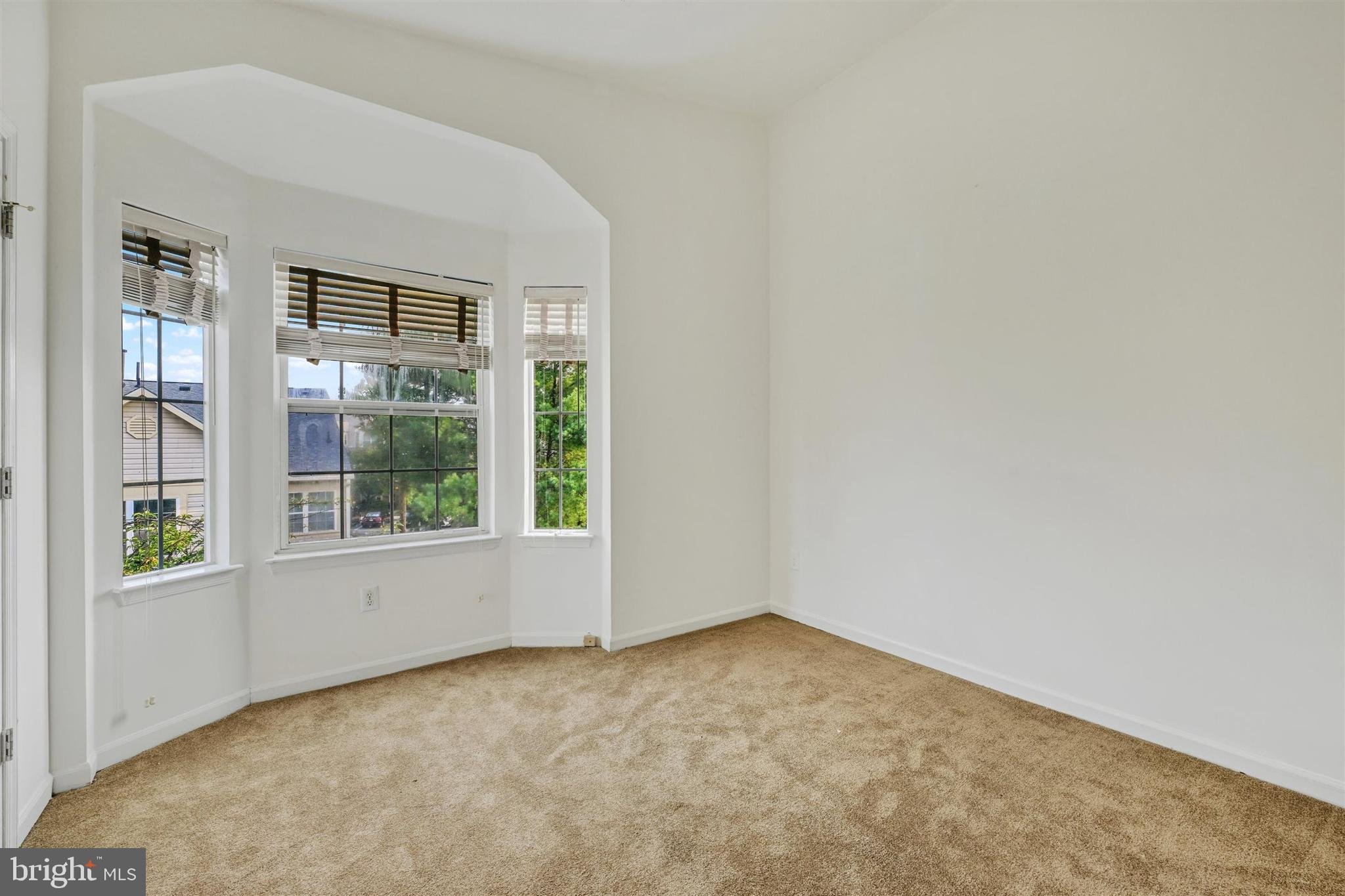 ANDOVER / FOXRIDGE - Residential Lease