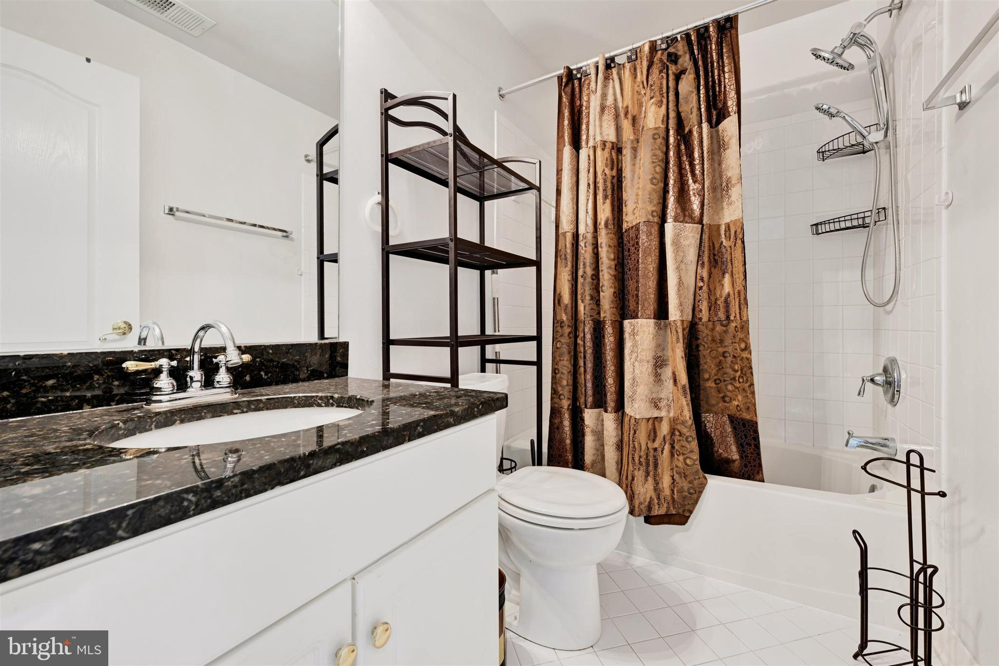 ANDOVER / FOXRIDGE - Residential Lease