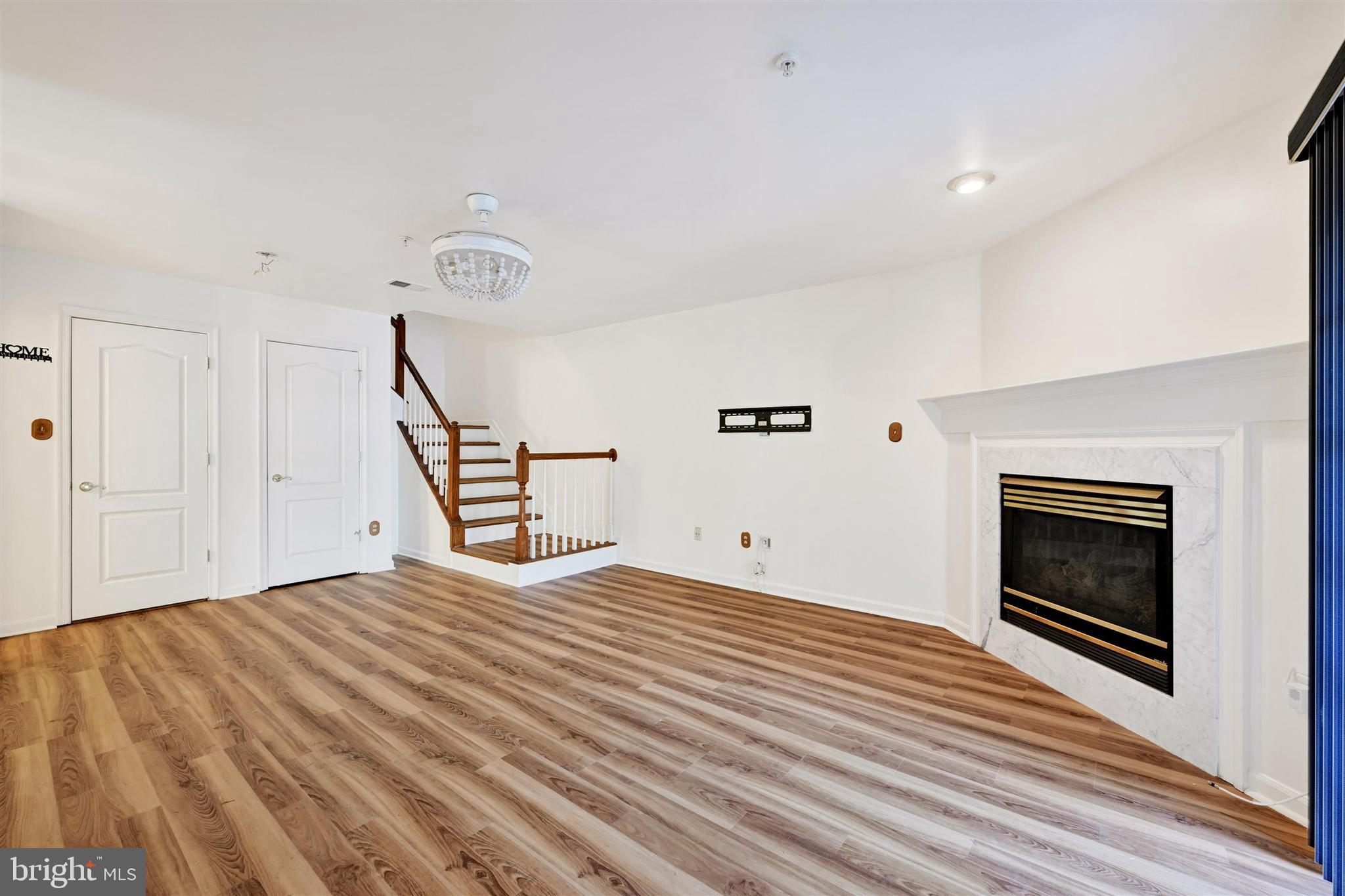 ANDOVER / FOXRIDGE - Residential Lease