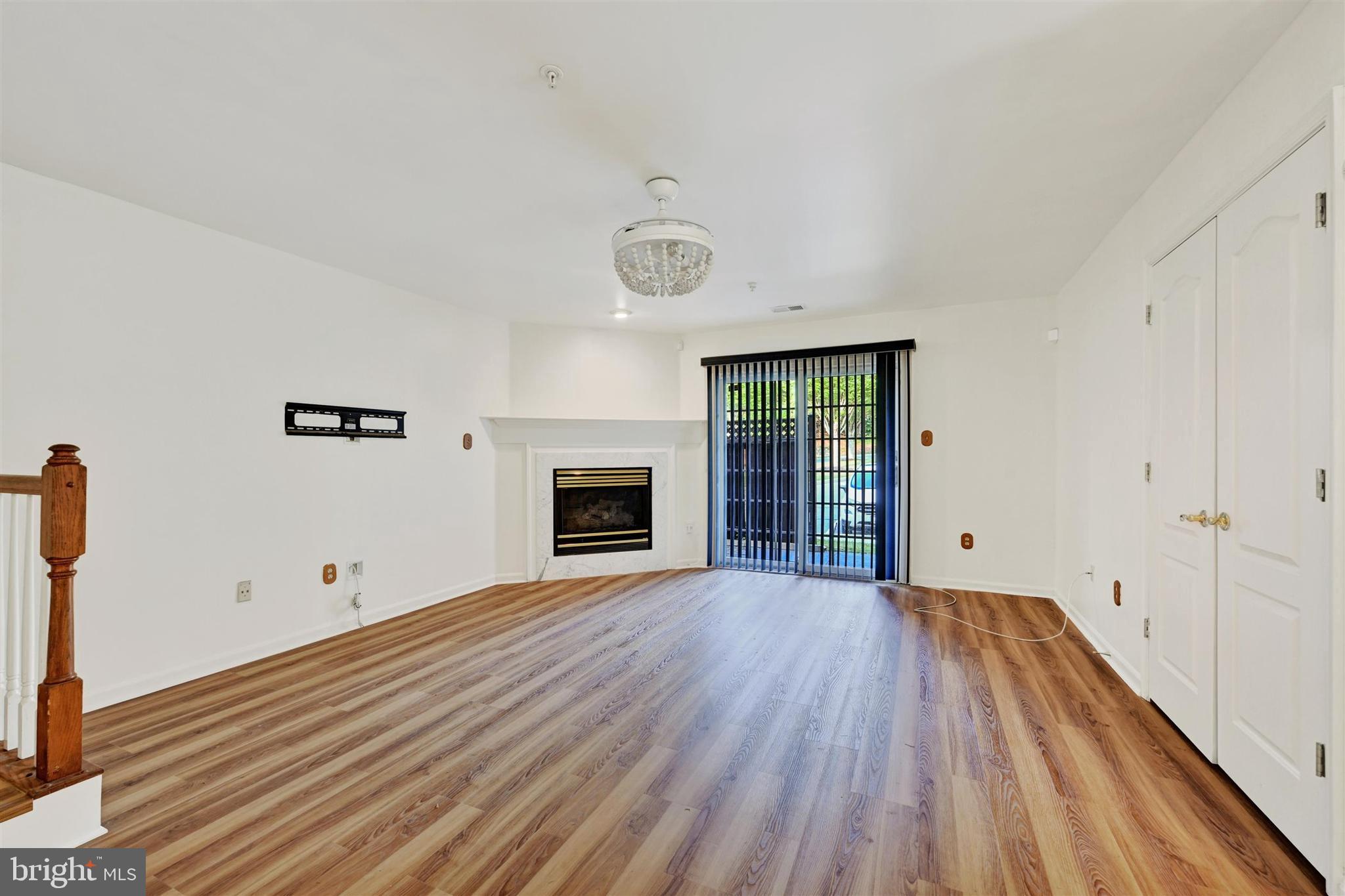 ANDOVER / FOXRIDGE - Residential Lease