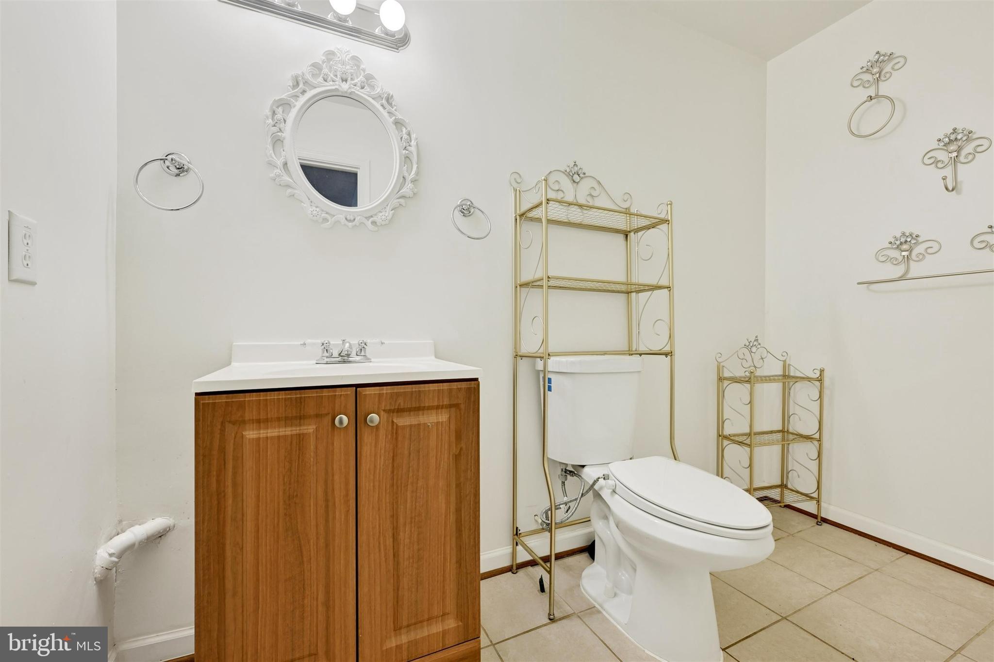 ANDOVER / FOXRIDGE - Residential Lease