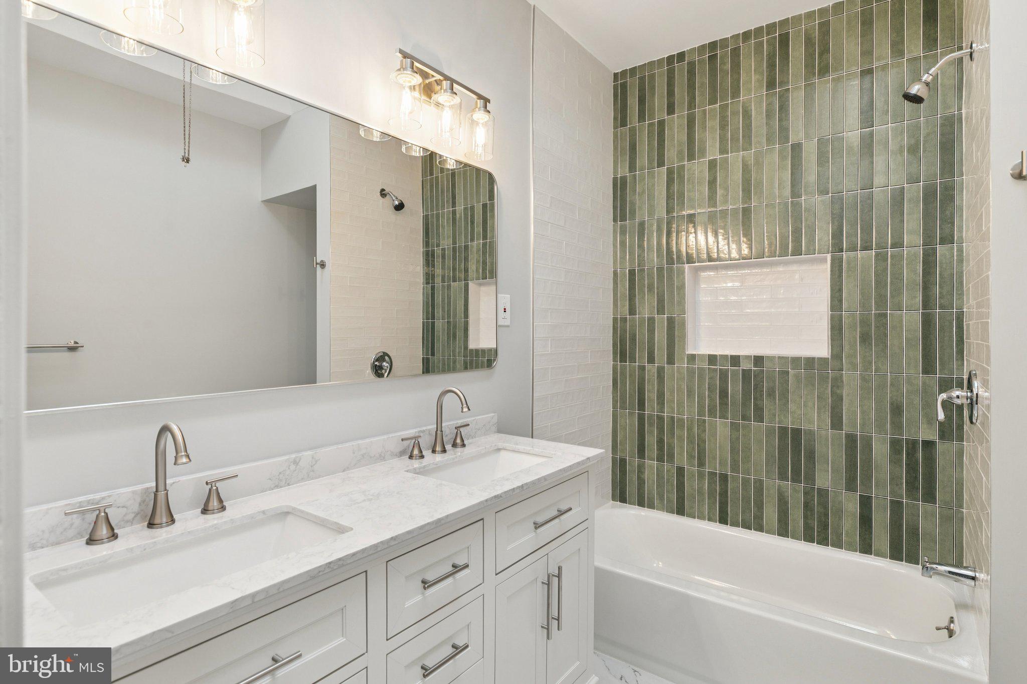 COBBS CREEK - Residential