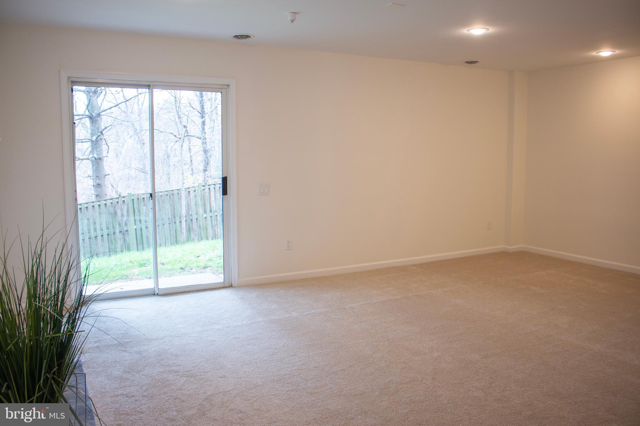 SPRING RIDGE - Residential