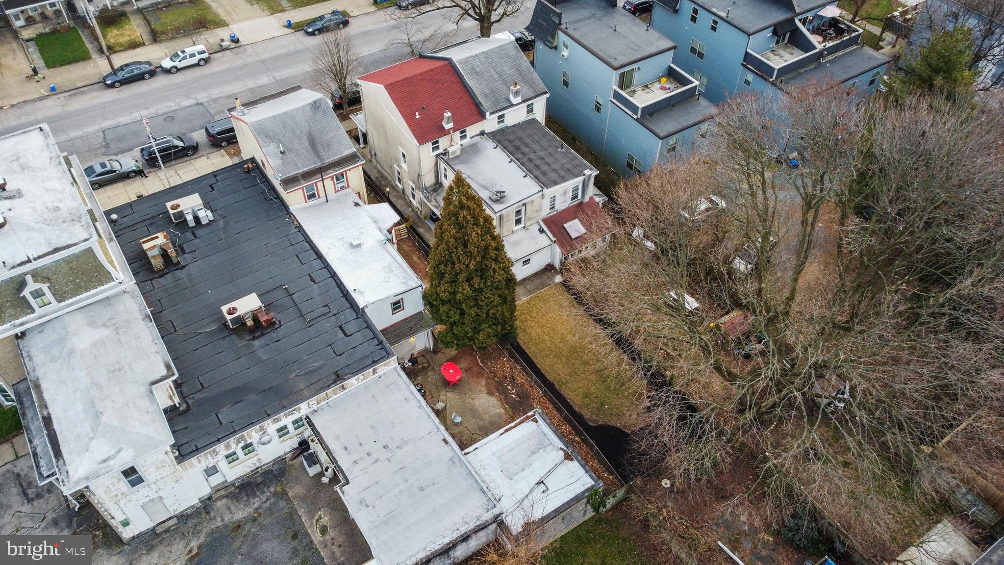 ROXBOROUGH - Residential