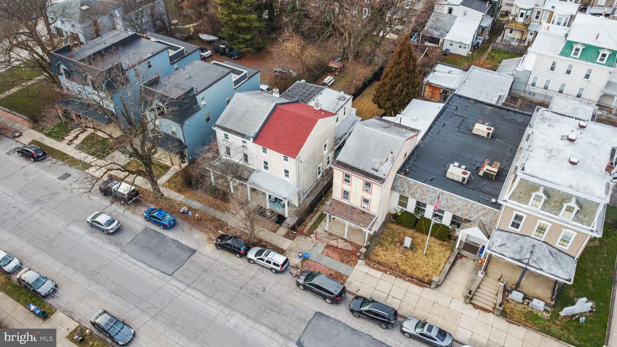 ROXBOROUGH - Residential