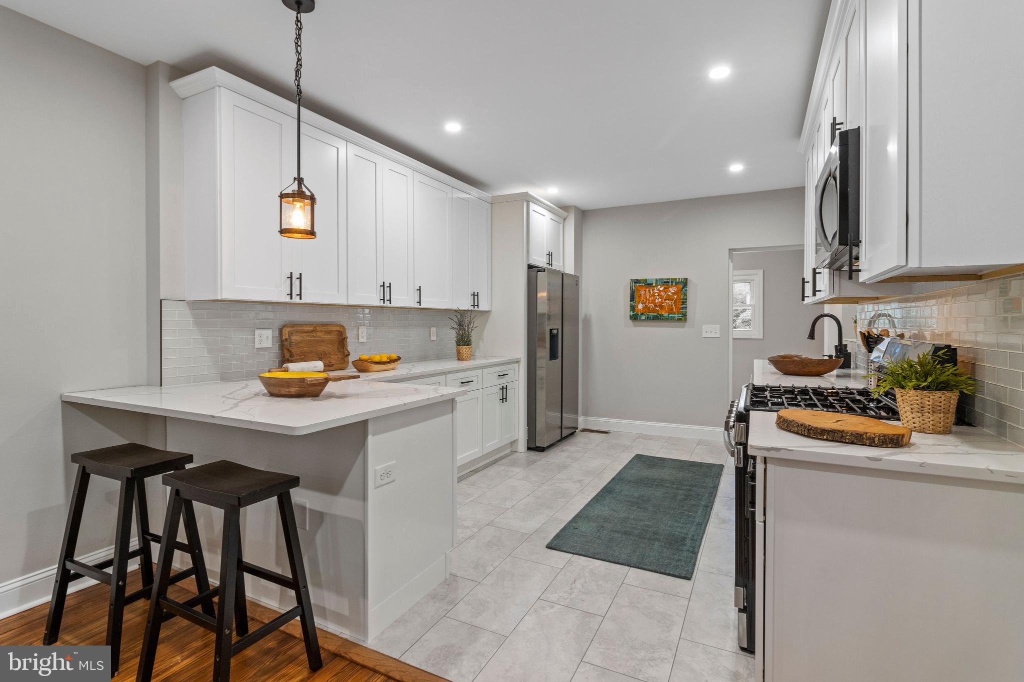 ROXBOROUGH - Residential