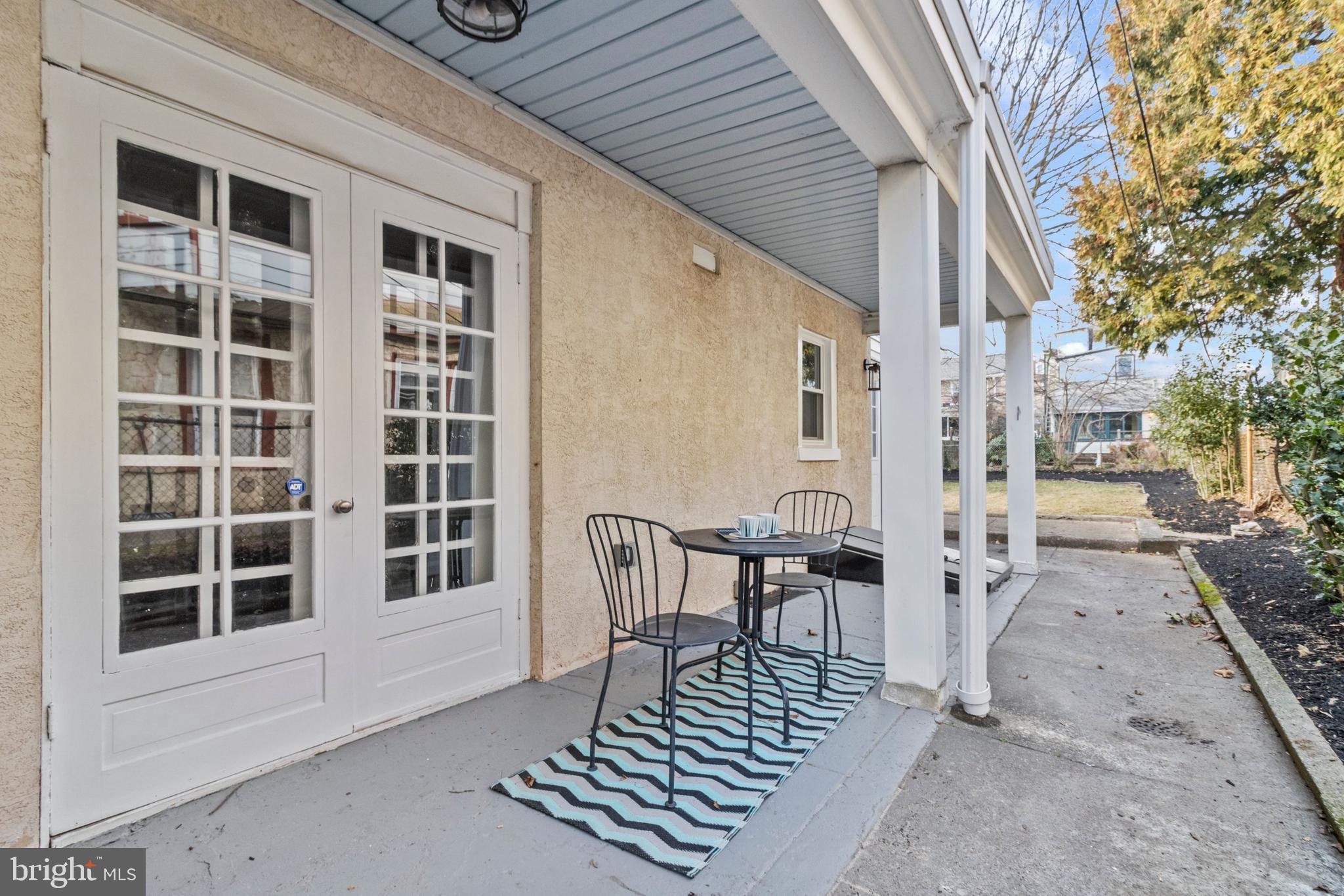 ROXBOROUGH - Residential