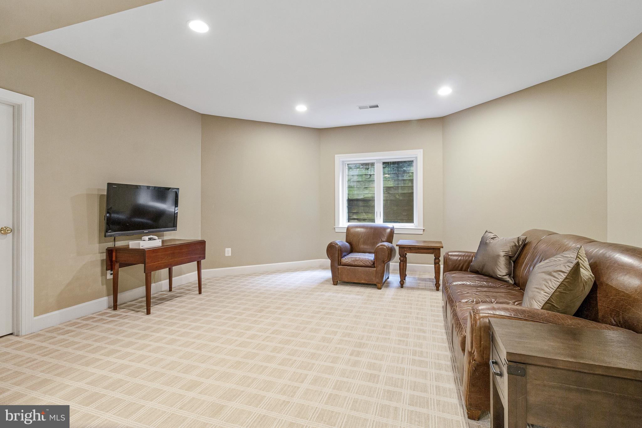 ESTATES AT LONGWOOD - Residential