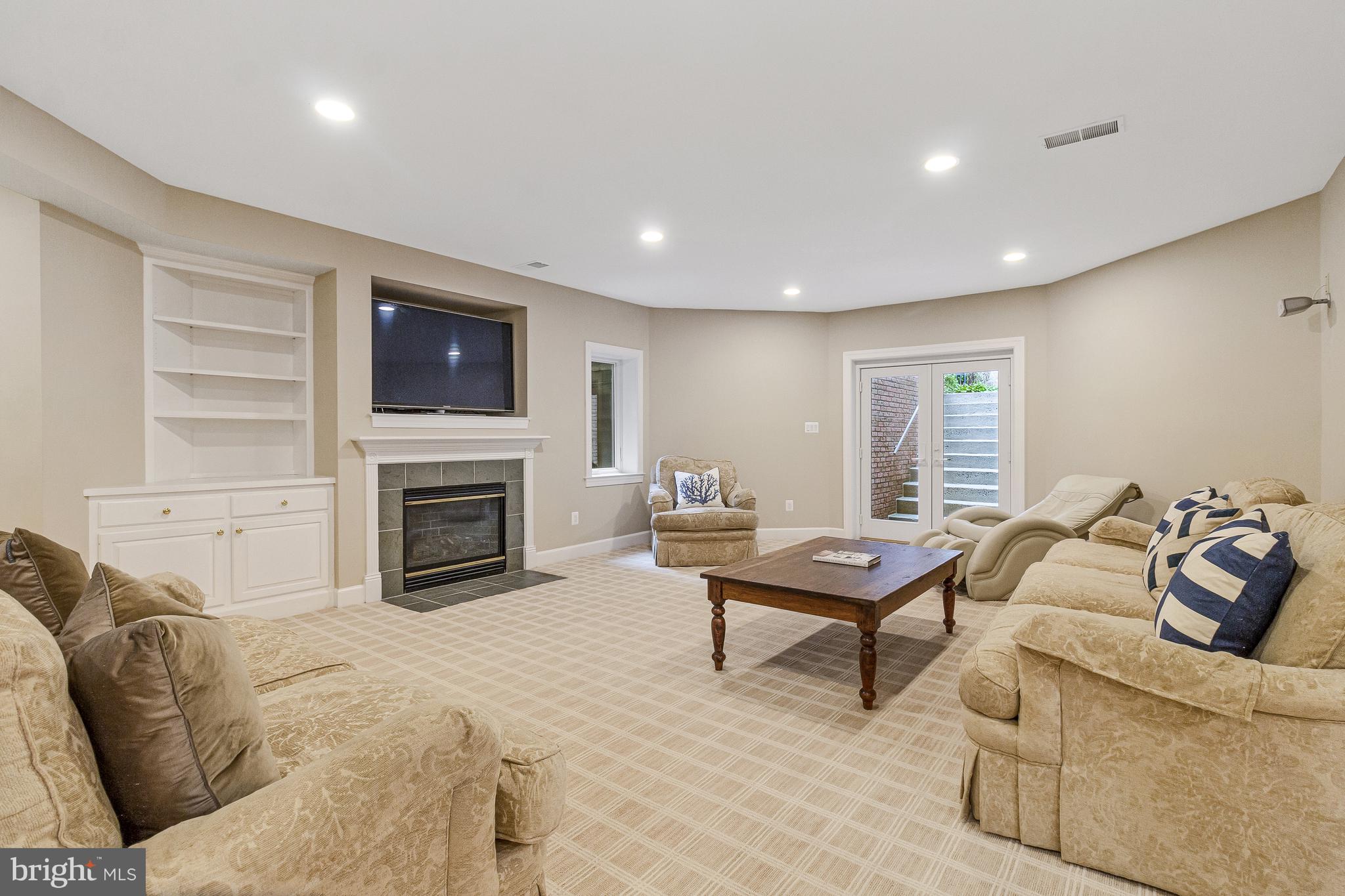 ESTATES AT LONGWOOD - Residential