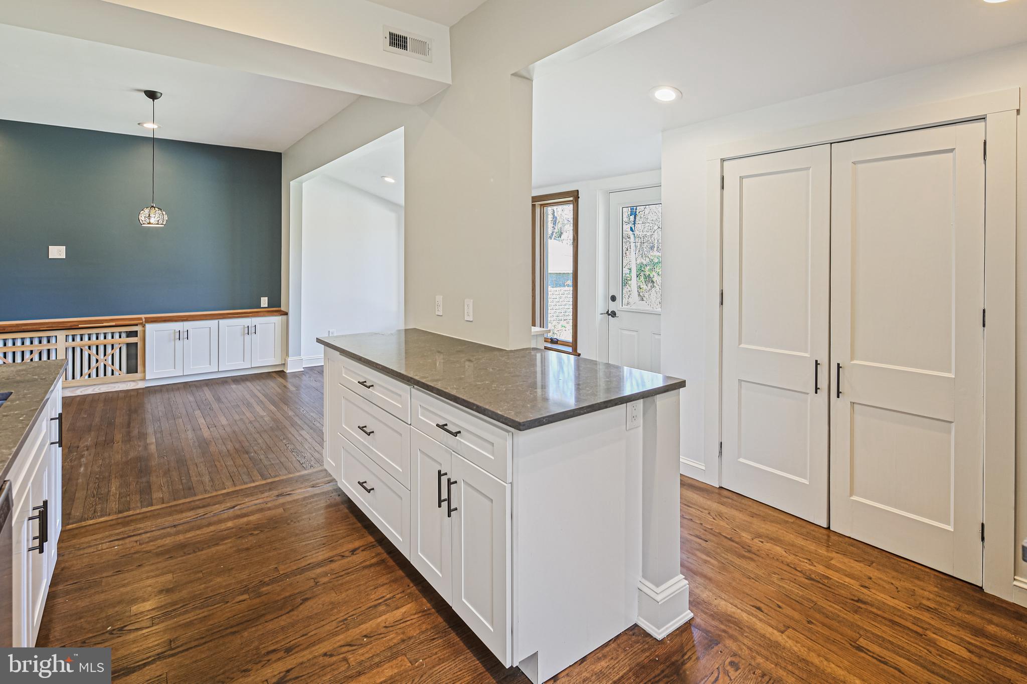 OVERBROOK - Residential