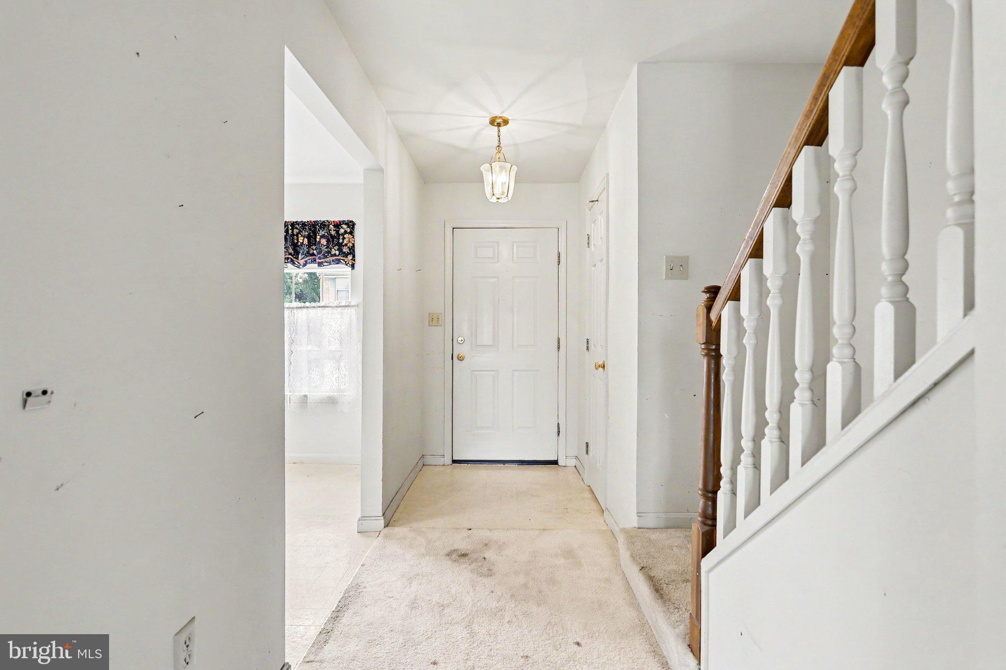 306 MEETINGHOUSE LANE