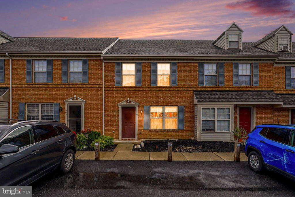 Photo of 306 Meetinghouse Lane, LANCASTER, PA 17601 (MLS # PALA2095896)