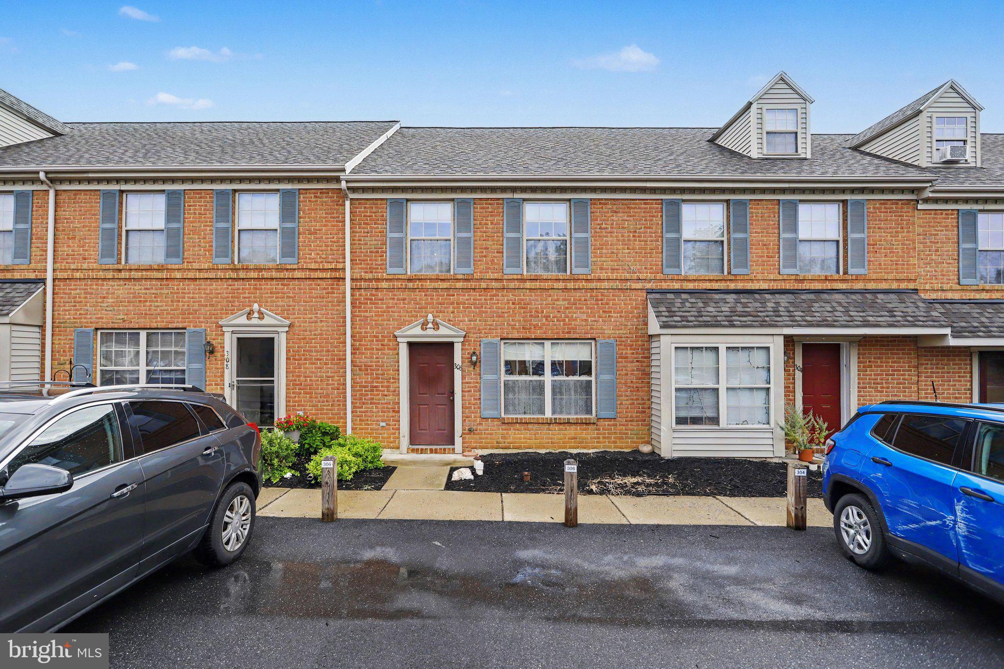 306 MEETINGHOUSE LANE