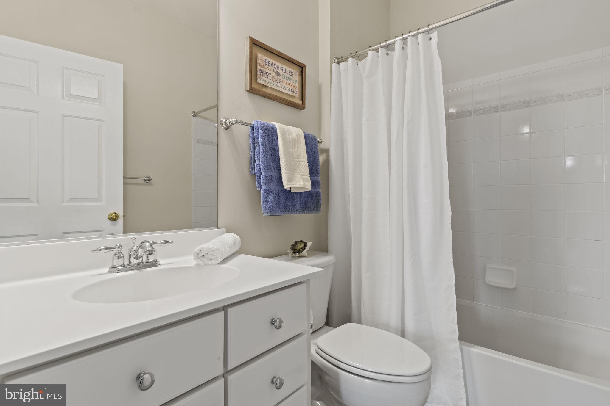 LAKES AT BELLE TERRA - Residential