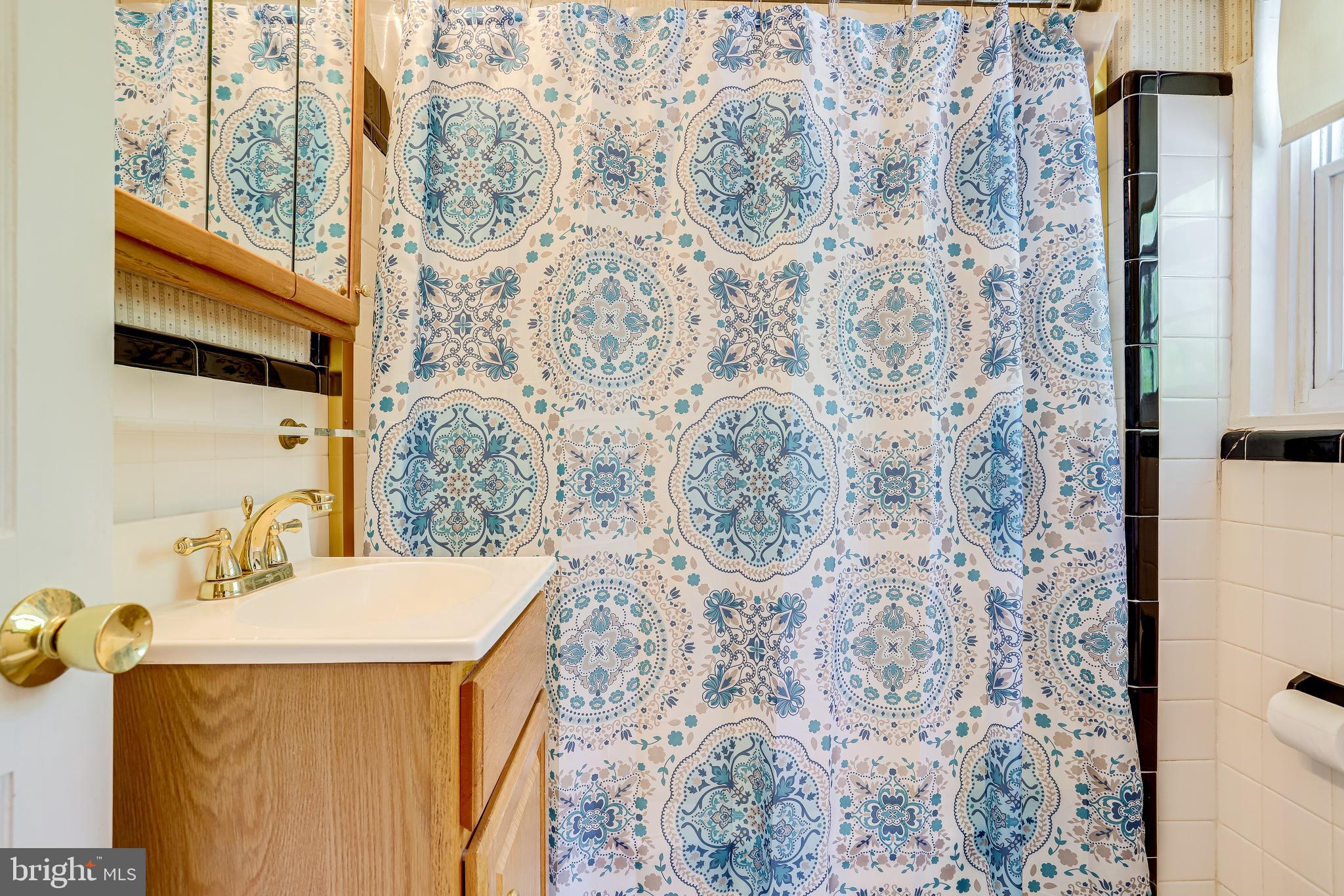 LEEWAY HEIGHTS - Residential