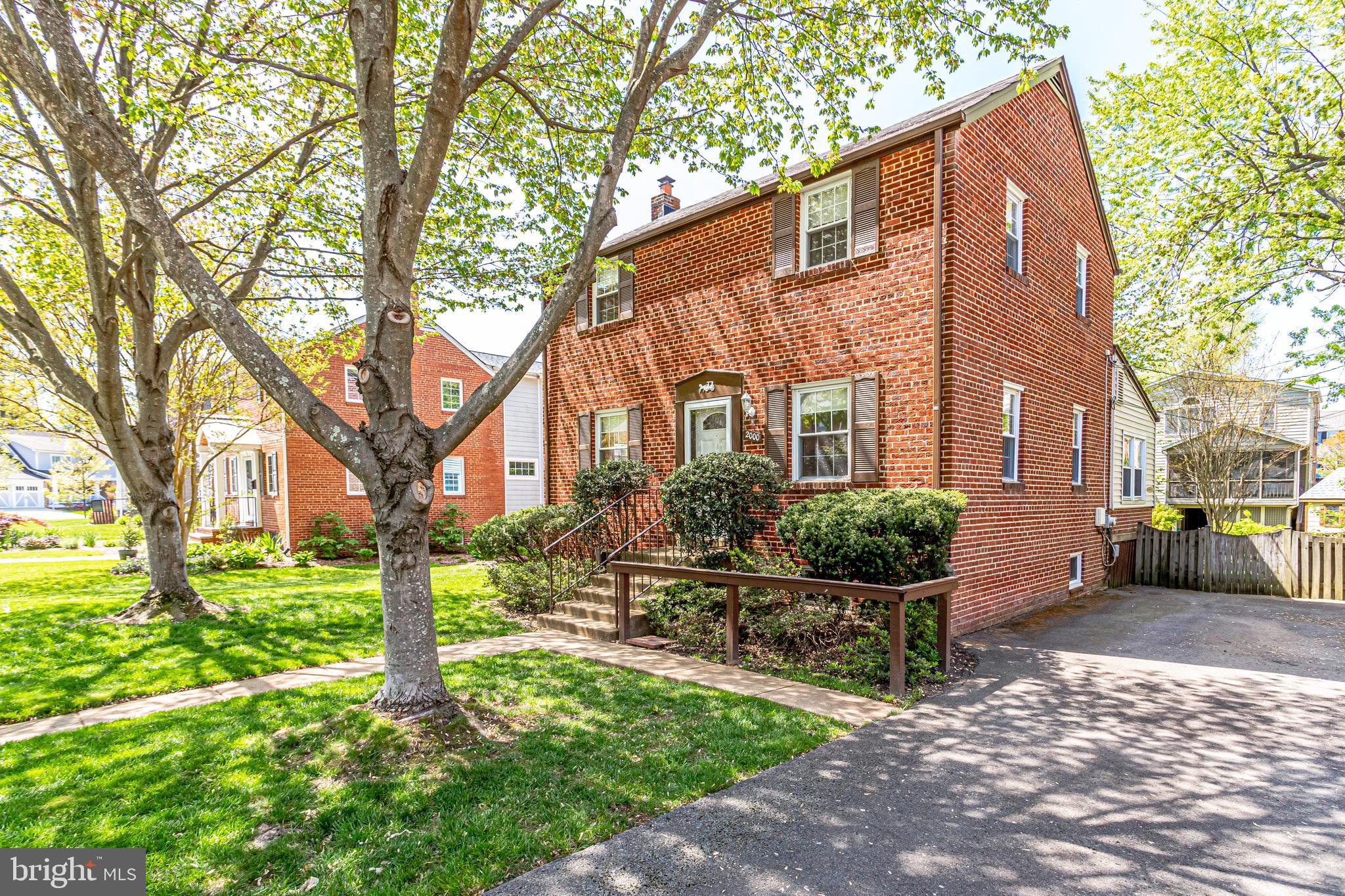 LEEWAY HEIGHTS - Residential