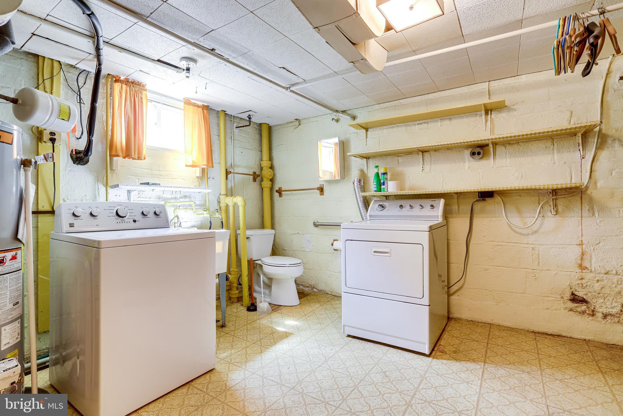 LEEWAY HEIGHTS - Residential