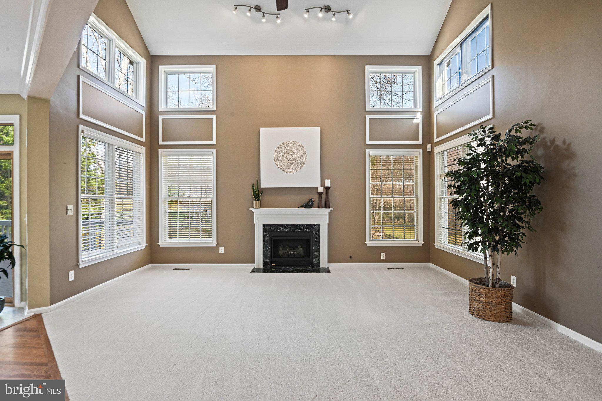 SPRING LAKE - Residential