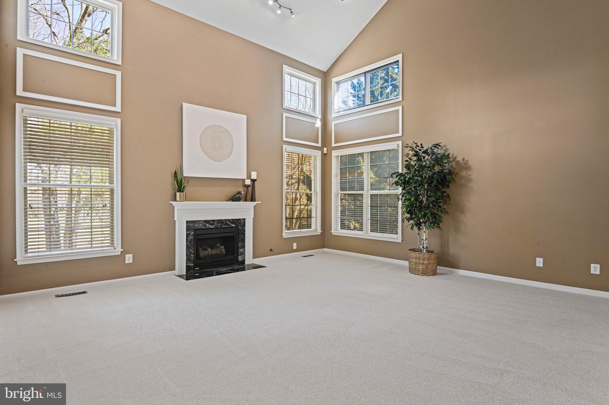 SPRING LAKE - Residential