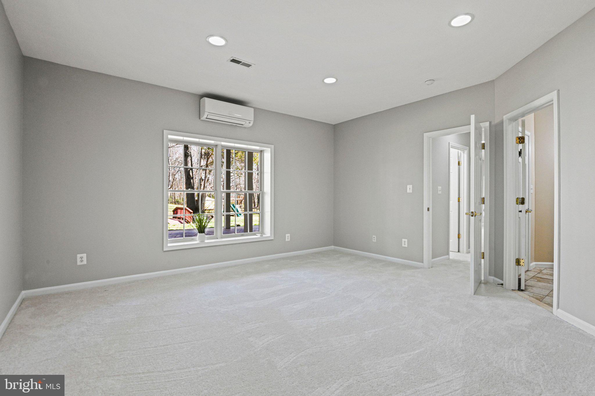 SPRING LAKE - Residential