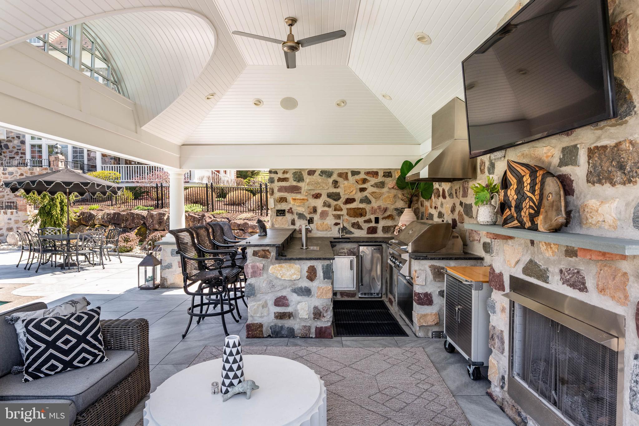 LEOPARD FARMS - Residential