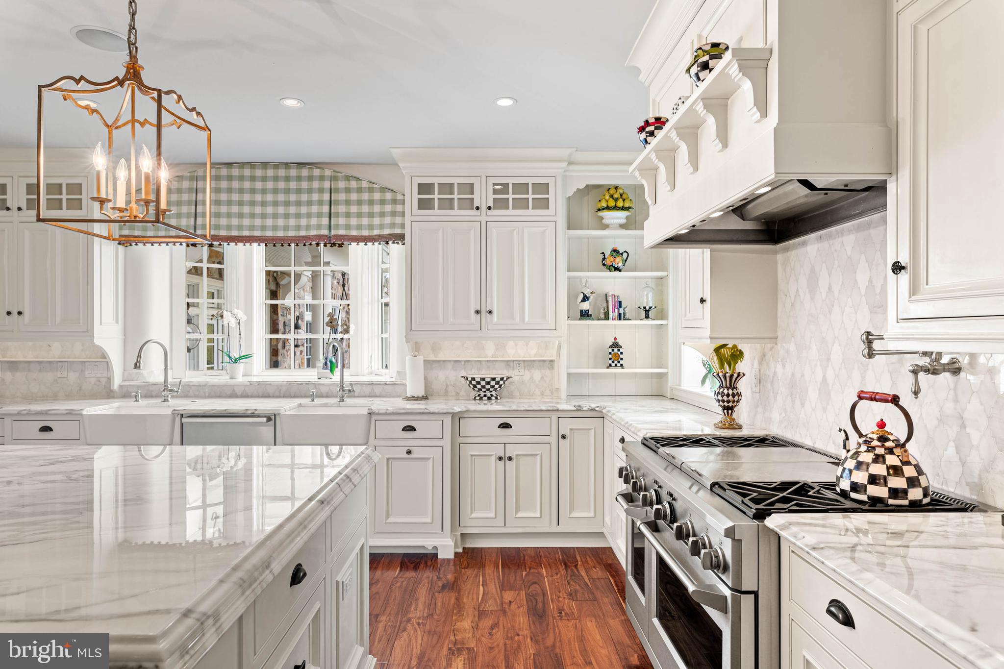 LEOPARD FARMS - Residential