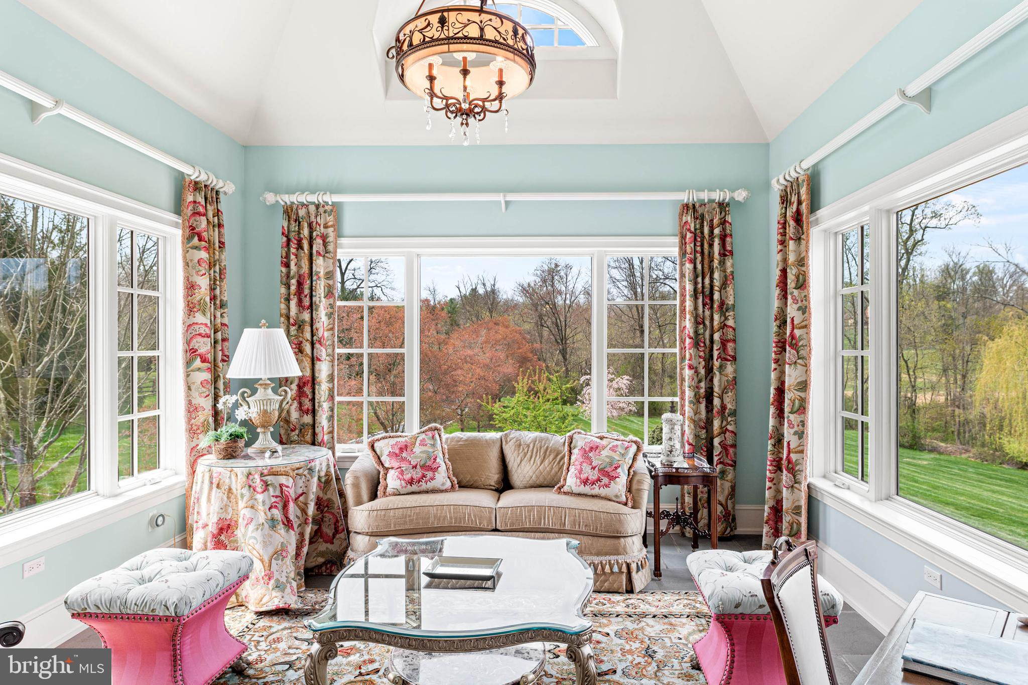 LEOPARD FARMS - Residential