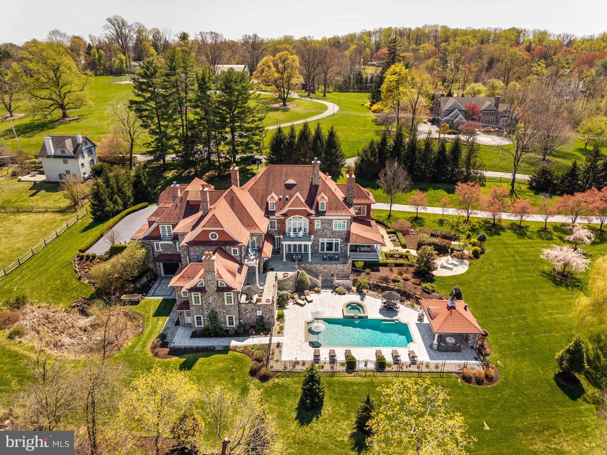 LEOPARD FARMS - Residential