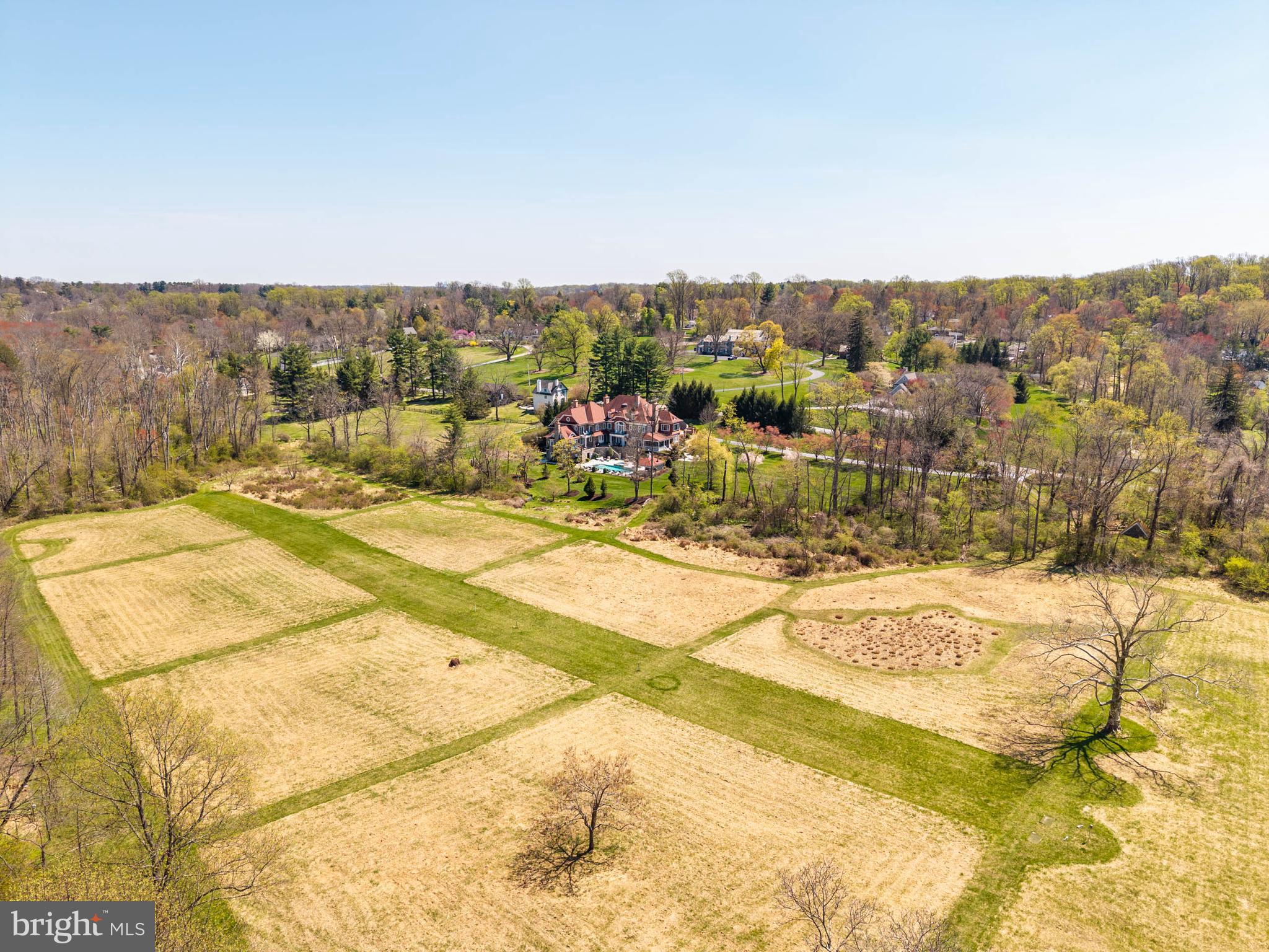 LEOPARD FARMS - Residential