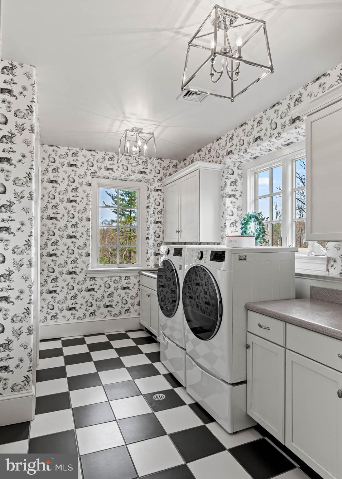 LEOPARD FARMS - Residential