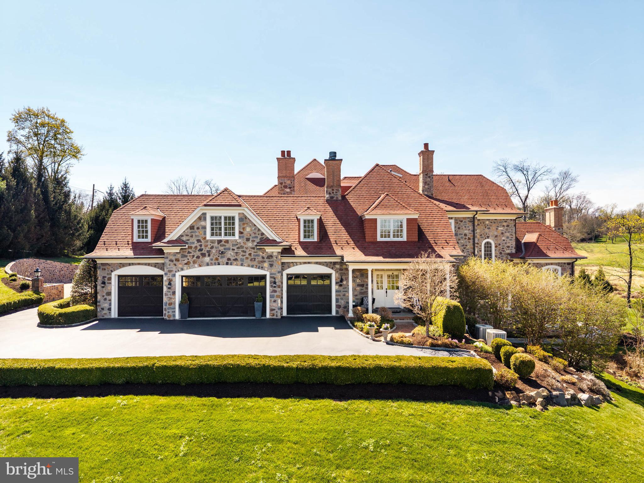 LEOPARD FARMS - Residential