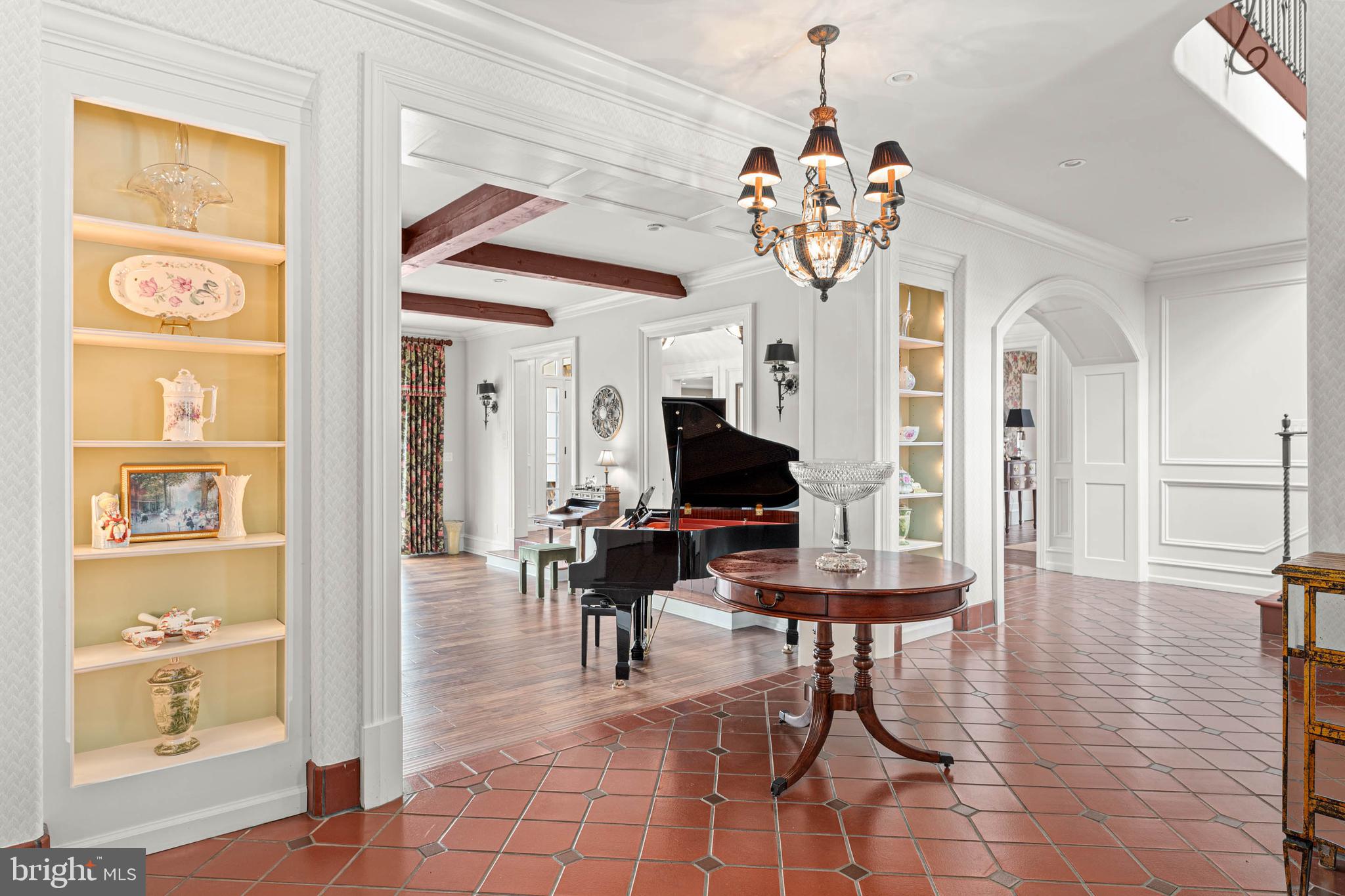 LEOPARD FARMS - Residential