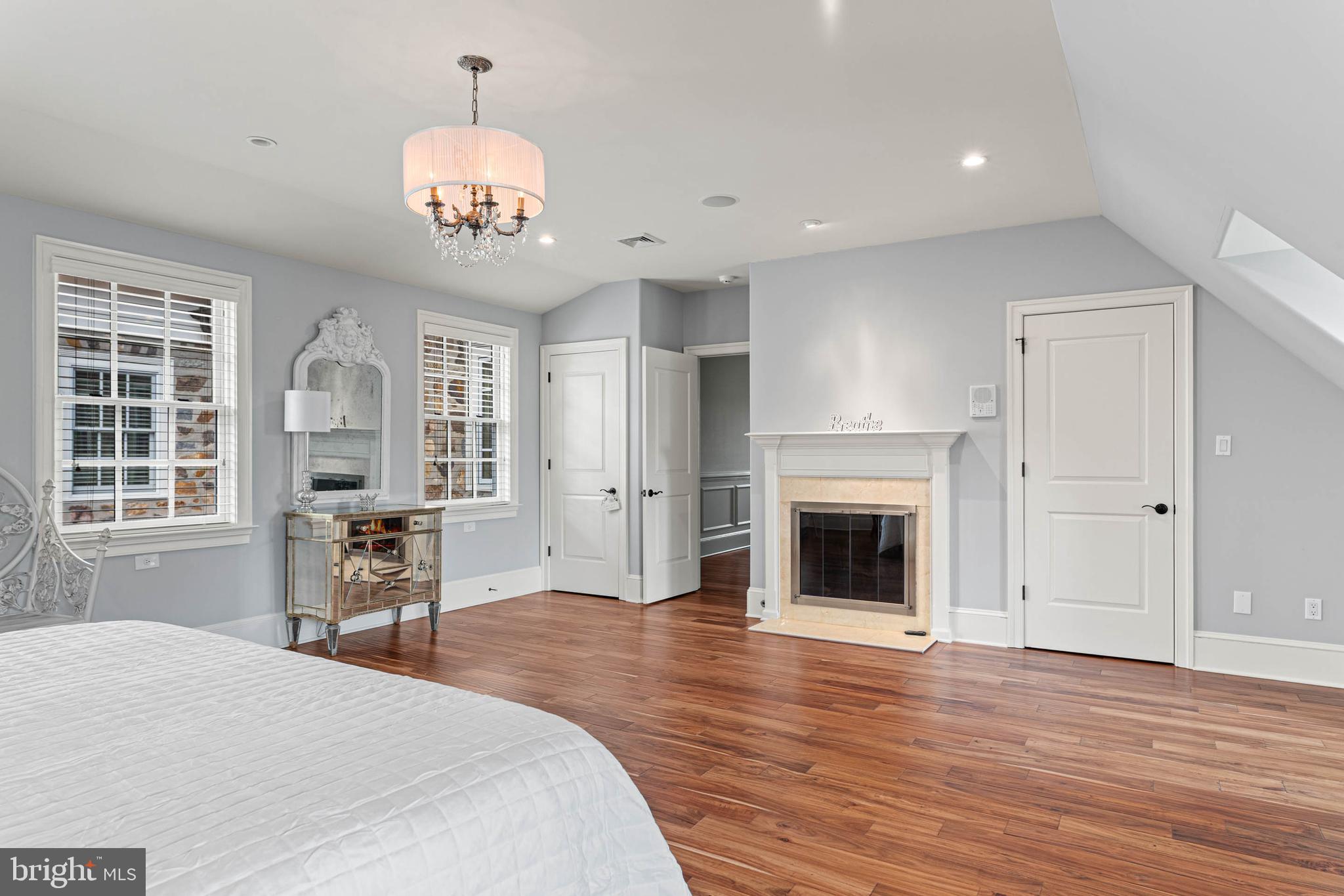 LEOPARD FARMS - Residential